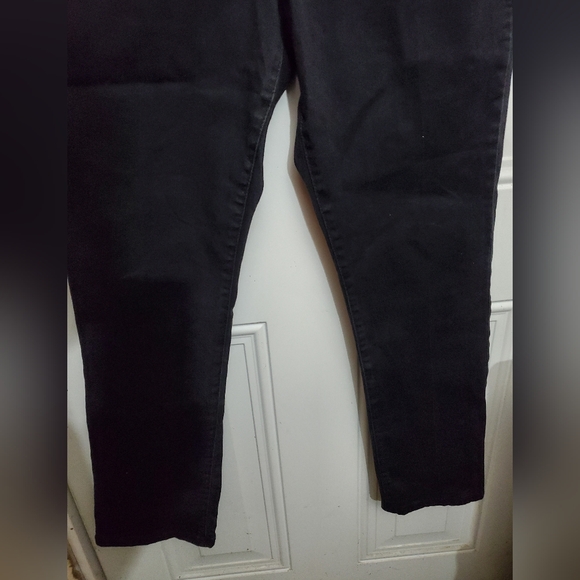 Levi's Classic Straight Black Size 12 Women's - Picture 7 of 11